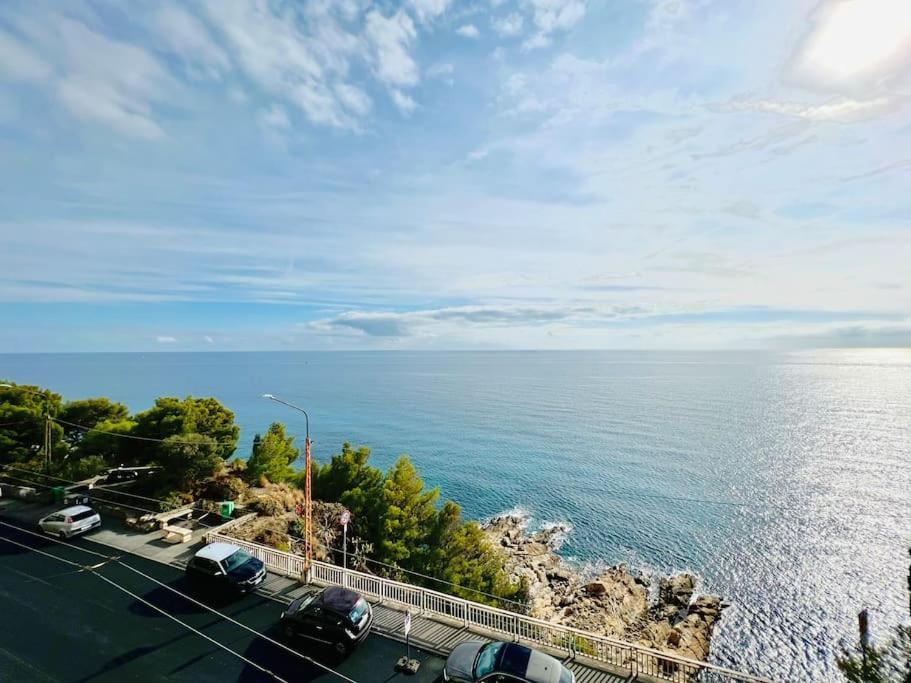Suite Sunset 11 - Fronte Mare Санремо Экстерьер фото