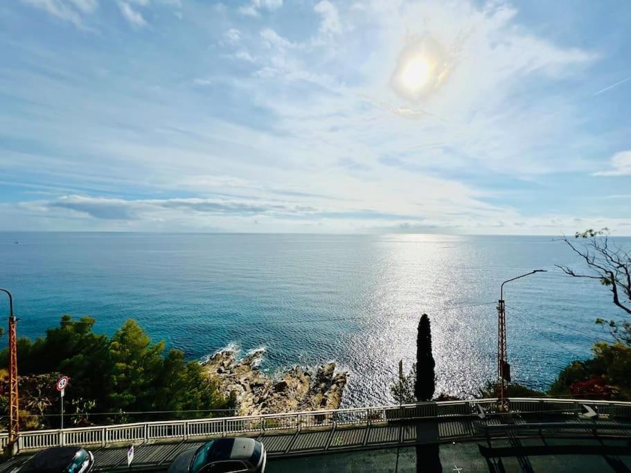 Suite Sunset 11 - Fronte Mare Санремо Экстерьер фото