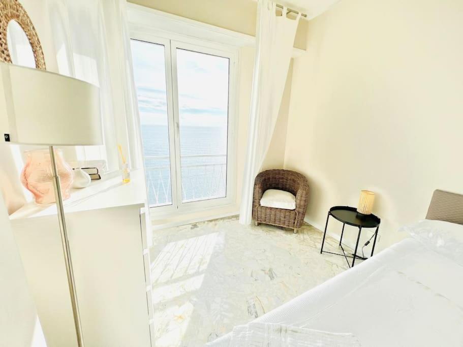 Suite Sunset 11 - Fronte Mare Санремо Экстерьер фото